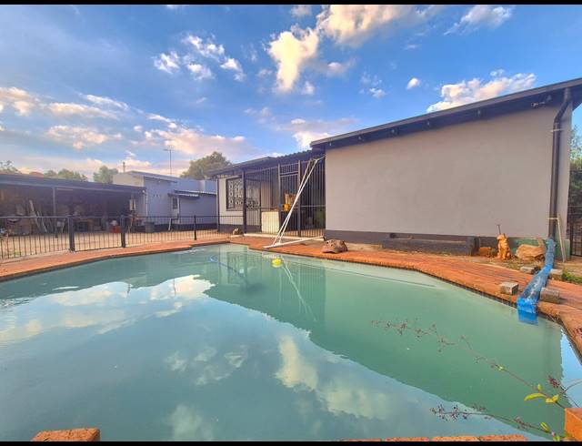 4 BEDROOM HOUSE FOR SALE IN BRENTHURST